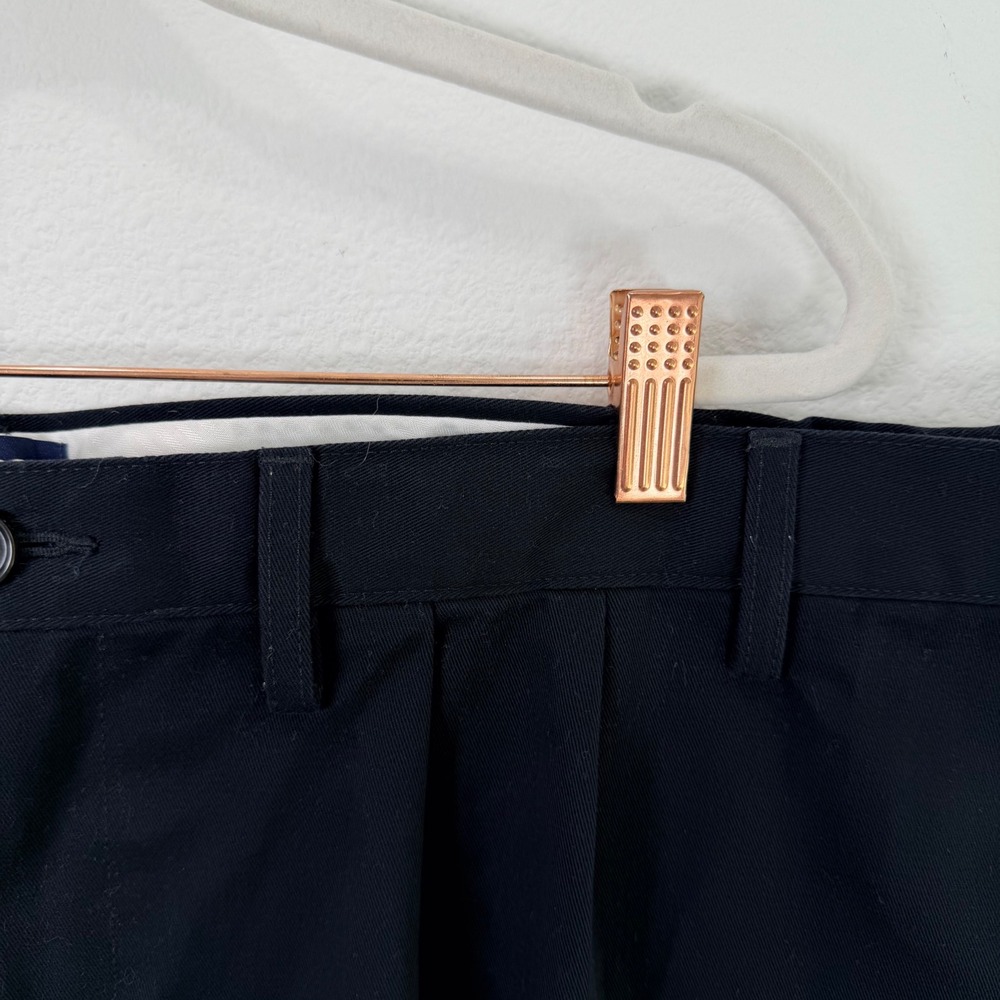 Lands End Mens 46T Traditional Fit Black Pleated Chino Shorts 100% Cotton 427859 - Picture 2 of 12